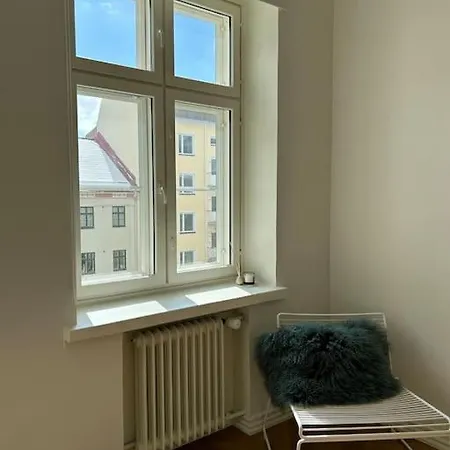 Valoisa Ja Rauhallinen Keskusta Kaksio 70 M2